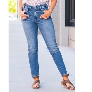 KanCan Weston High Rise Mom Fit Jeans